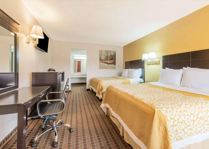 Days By Wyndham South Worth Hotel Fort Worth
