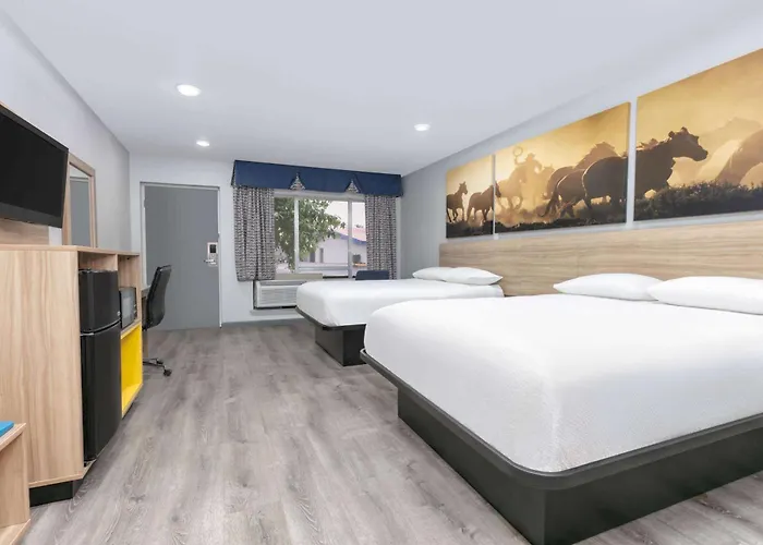 Hotel Days By Wyndham South Worth 2*