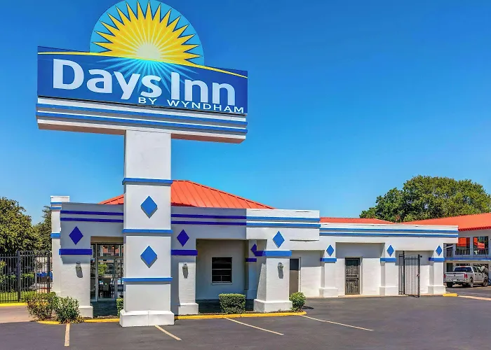 Days By Wyndham South Worth